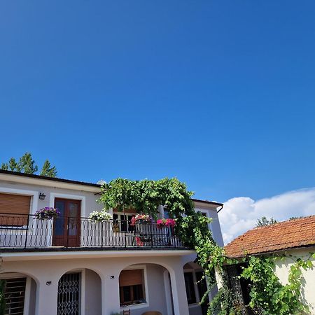Wine House Bed & Breakfast Капанари Екстериор снимка